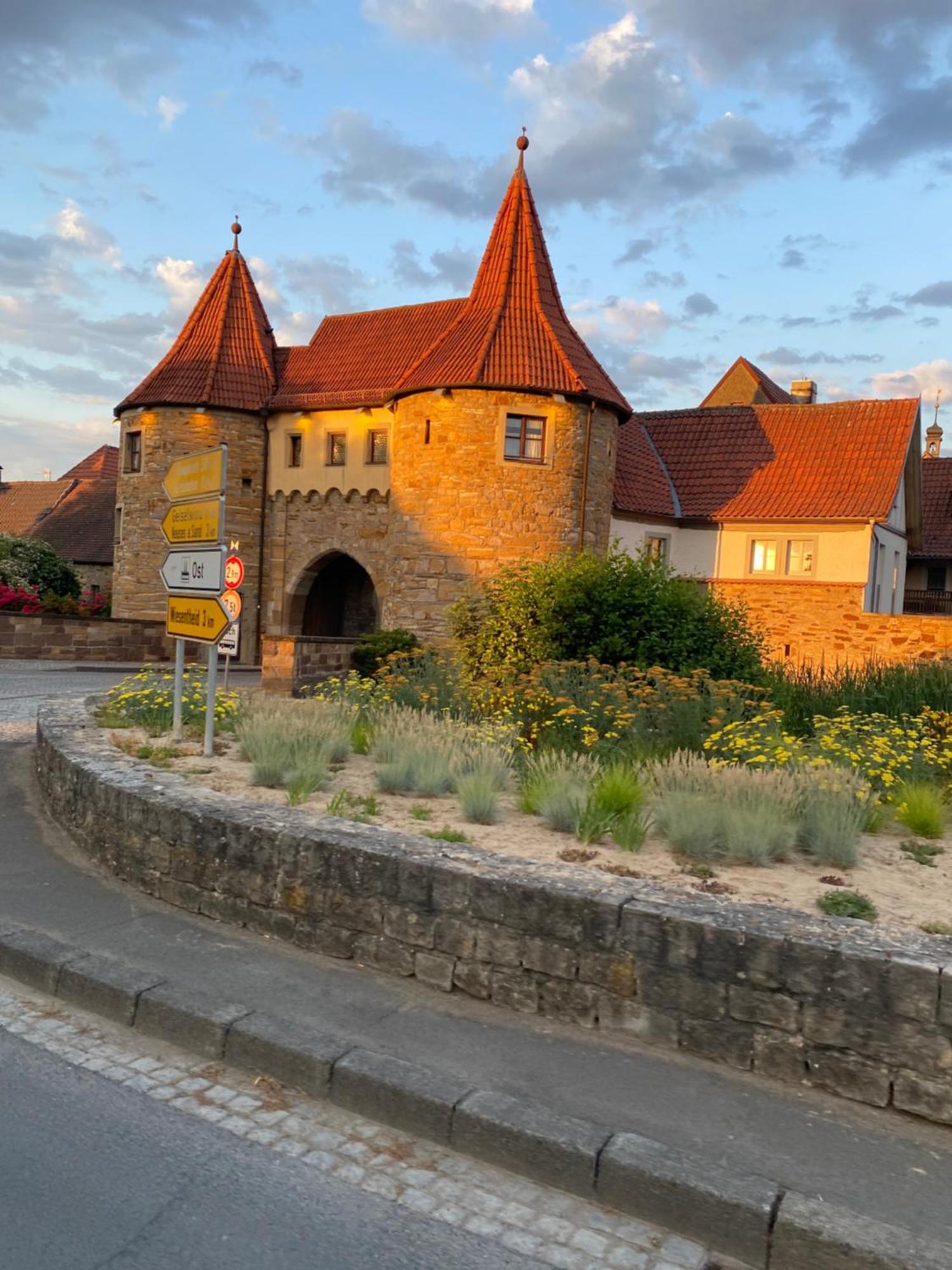 פריכסנשטאדט Gasthof Zum Storch מראה חיצוני תמונה