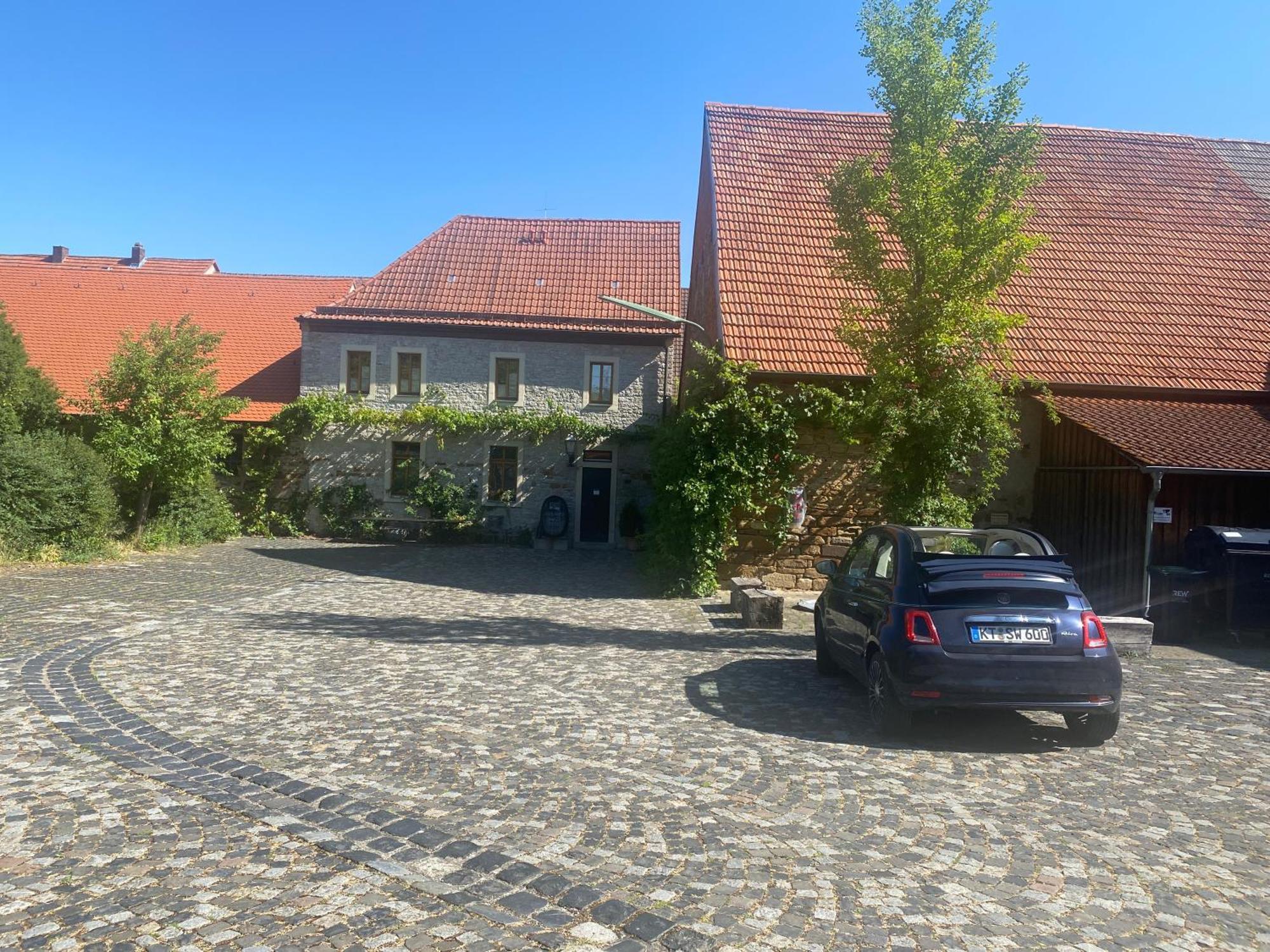 פריכסנשטאדט Gasthof Zum Storch מראה חיצוני תמונה
